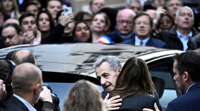 Sarkozy Becomes First Former EU Leader to Serve Prison Term
