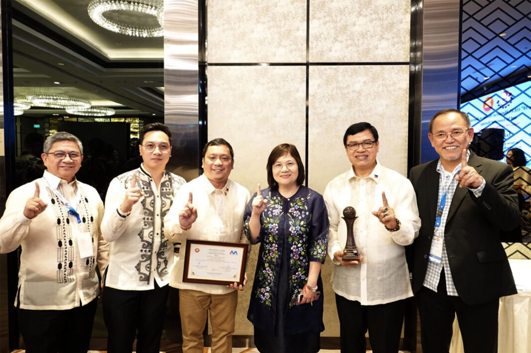 Hinatuan-Mining-Corporation-Asean-Mineral-Awards