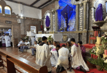 Isla Verde commemorates Christ’s humility in Maundy Thursday liturgy