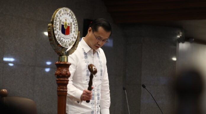 12 senators declare quorum, Senate adjourns sine die